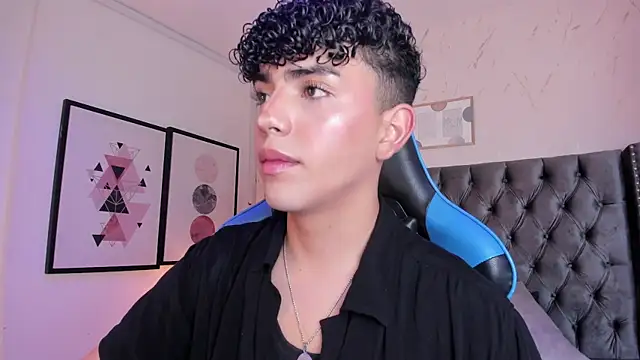 Niick Twink online show from October 4, 2025, 3:48 am