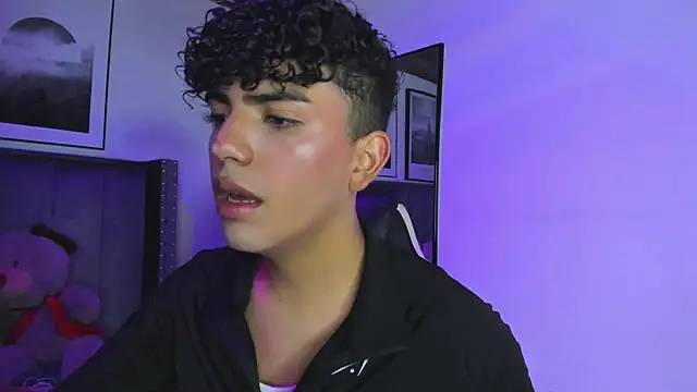 Niick Twink online show from October 20, 2025, 7:25 pm