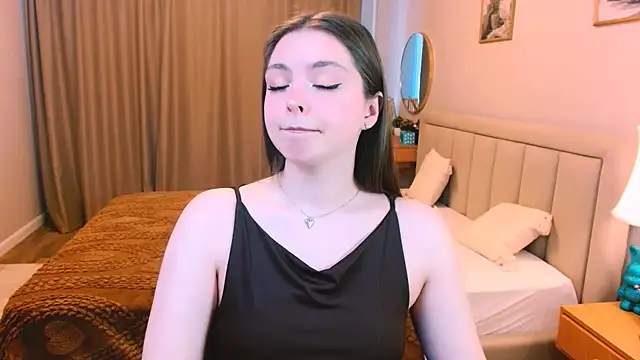 marshmallowee online show from March 18, 2026, 10:29 am