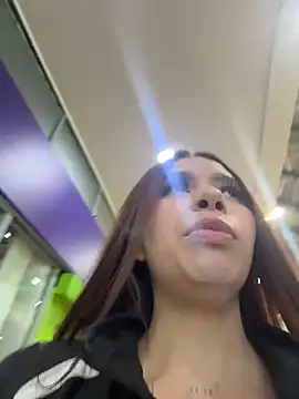 Cristina pinkk online show from April 16, 2026, 1:28 am