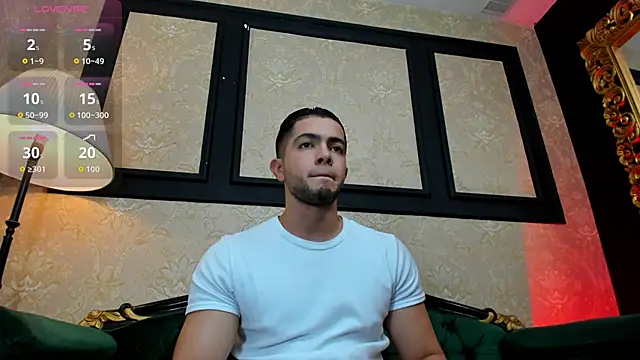 Snapshot of GrantBlake chatting on November 11, 2025, 5:29 am GrantBlake online show from November 11, 2025, 5:29 am