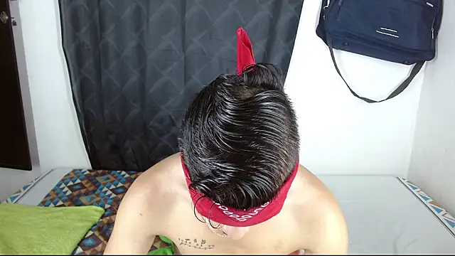 Snapshot of axce1_boy24 chatting on December 2, 2025, 6:25 pm axce1 boy24 online show from December 2, 2025, 6:25 pm