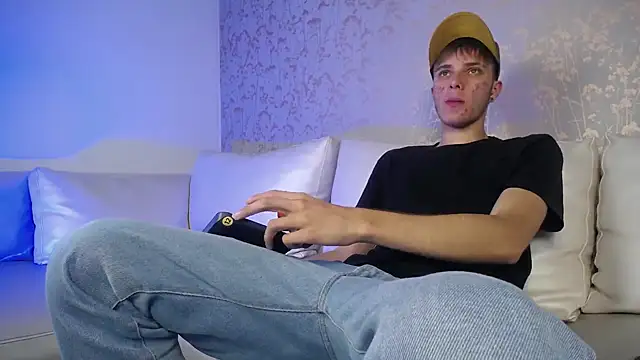 Robbin Blaze online show from September 20, 2025, 8:43 pm