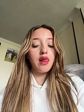 Snapshot of Baby__Otaku chatting on February 15, 2026, 3:53 pm Baby Otaku online show from February 15, 2026, 3:53 pm