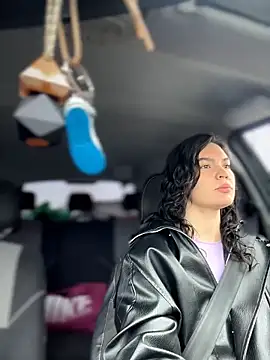 MeekyRich online show from April 8, 2026, 3:06 am