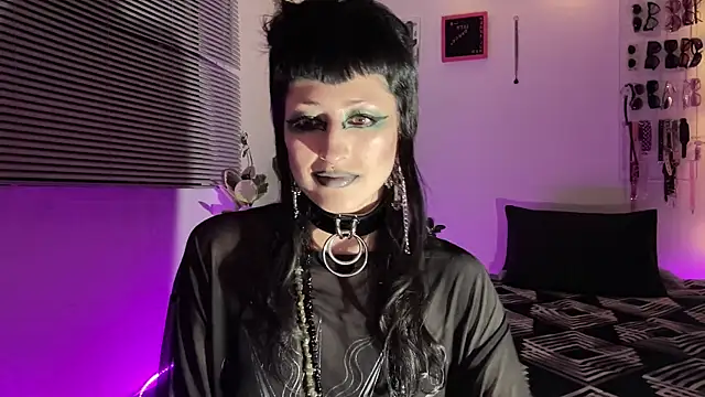 ELENA UMBRA online show from February 7, 2026, 12:47 am