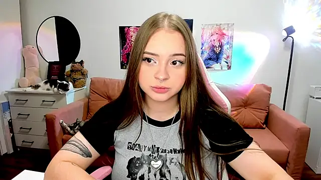 mistress lain online show from September 26, 2025, 6:56 pm