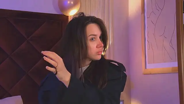 StacyHarland online show from April 24, 2026, 4:48 am