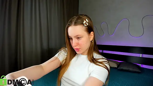 Candy Cansew online show from February 20, 2026, 9:21 am