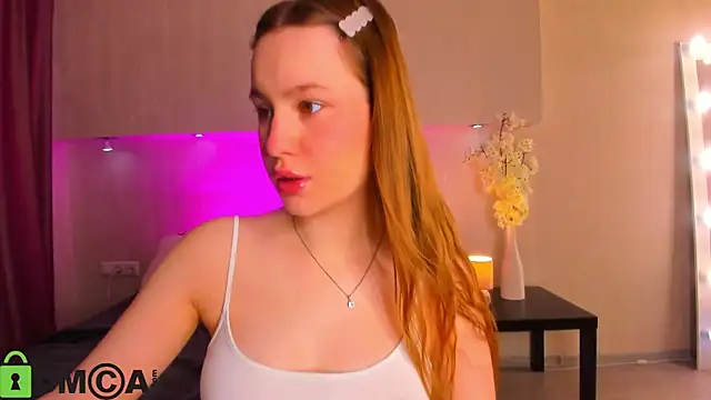 Candy Cansew online show from March 25, 2026, 1:33 am