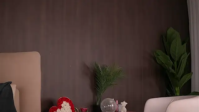 ChloeDevine online show from February 20, 2026, 5:15 am