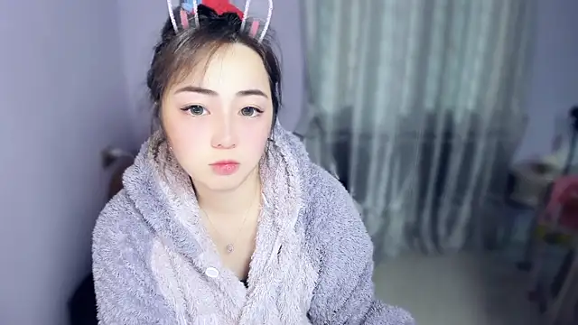 yuki3366 online show from November 20, 2025, 4:56 am