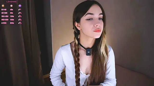 CupSizeGirl online show from October 7, 2025, 4:26 pm