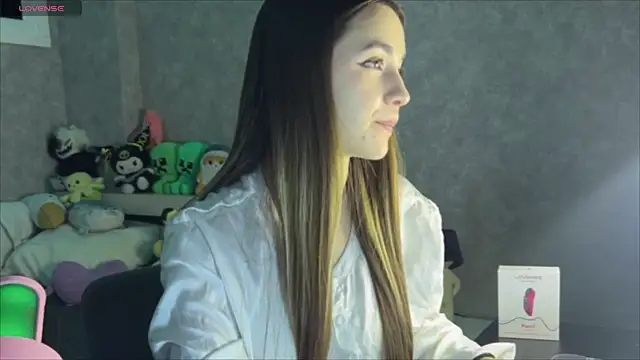 CupSizeGirl online show from May 13, 2026, 1:19 pm