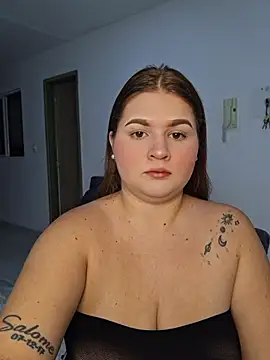 Snapshot of valentina-diiaz chatting on July 14, 2026, 10:09 am valentina-diiaz online show from July 14, 2026, 10:09 am