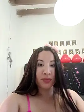 hotCOUPLEPETRA online show from March 18, 2026, 12:25 am