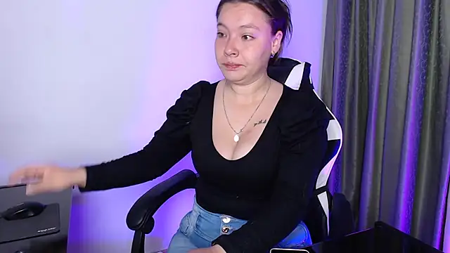 Snapshot of mariaana__222 chatting on October 2, 2025, 4:19 am mariaana 222 online show from October 2, 2025, 4:19 am