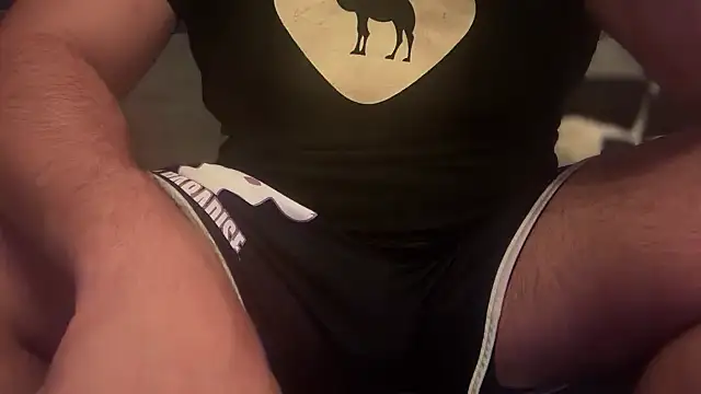 Snapshot of CloudyMuscleBeefy chatting on September 13, 2025, 9:47 pm CloudyMuscleBeefy online show from September 13, 2025, 9:47 pm