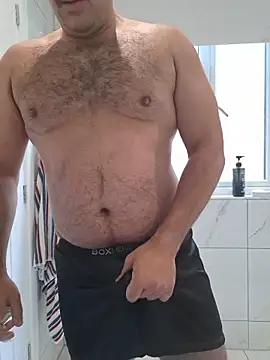 CloudyMuscleBeefy online show from November 7, 2025, 10:59 am