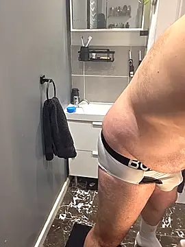 Snapshot of CloudyMuscleBeefy chatting on March 10, 2026, 12:10 pm CloudyMuscleBeefy online show from March 10, 2026, 12:10 pm