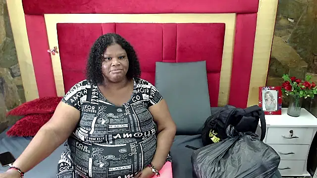 Exoticbigmandy online show from October 16, 2025, 8:54 pm