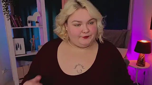 Ellabigbaby online show from September 28, 2025, 11:37 am