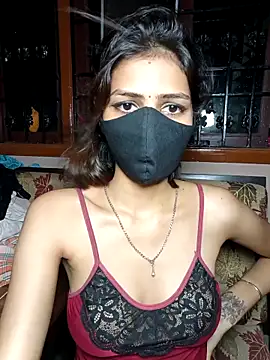 Isha Sax online show from September 23, 2025, 7:28 pm