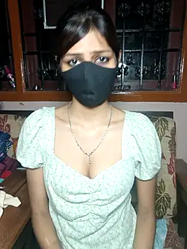 Isha Sax online show from October 2, 2025, 7:32 pm