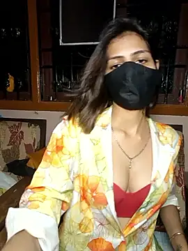 Isha Sax online show from October 13, 2025, 7:25 pm