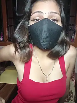 Isha Sax online show from November 10, 2025, 7:46 pm