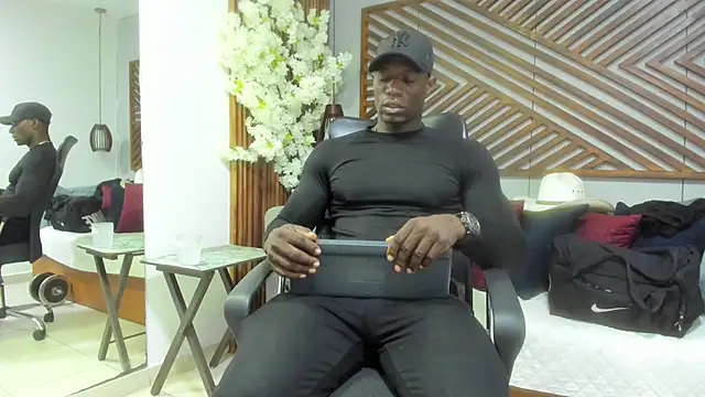 MarcusBlack  online show from October 17, 2025, 11:57 am