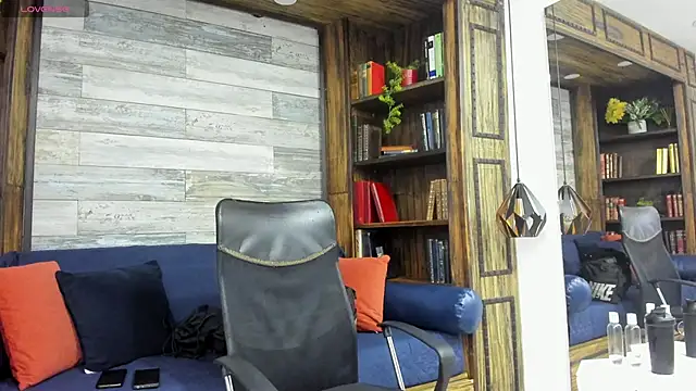 MarcusBlack  online show from November 27, 2025, 11:45 am