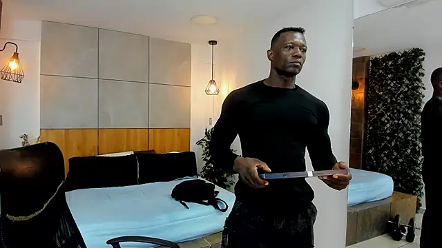 MarcusBlack  online show from December 5, 2025, 11:41 am