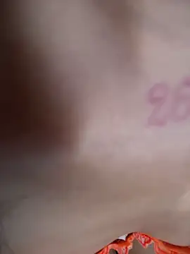 SweetCheeksXXX online show from April 18, 2026, 9:37 pm