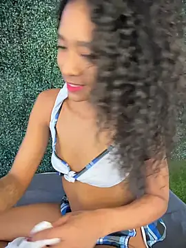 Snapshot of SweetCheeksXXX chatting on June 18, 2026, 9:30 pm SweetCheeksXXX online show from June 18, 2026, 9:30 pm