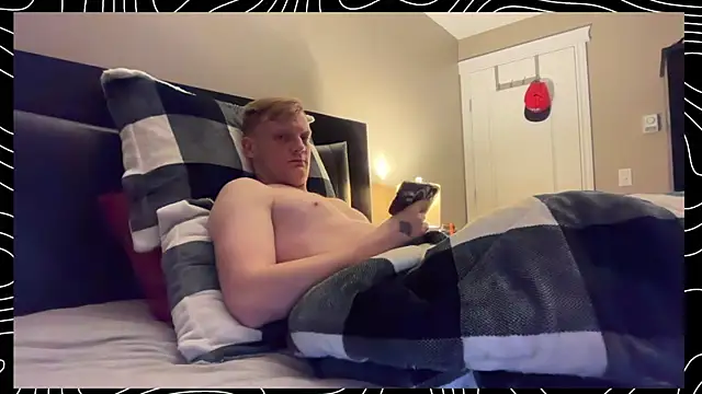 lustylyndon online show from December 21, 2025, 7:37 am