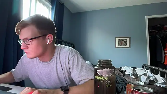 lustylyndon online show from July 23, 2026, 2:42 am
