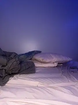 lovergirll555 online show from February 27, 2026, 11:16 pm