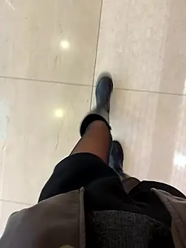 xiaoyuan01 online show from January 17, 2026, 1:54 am