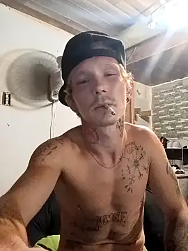 Snapshot of mastertrap chatting on September 25, 2025, 6:50 am mastertrap online show from September 25, 2025, 6:50 am