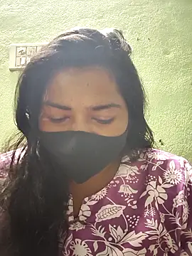 Liyaa 24 online show from February 15, 2026, 4:47 pm