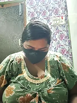 Liyaa 24 online show from April 13, 2026, 4:23 pm