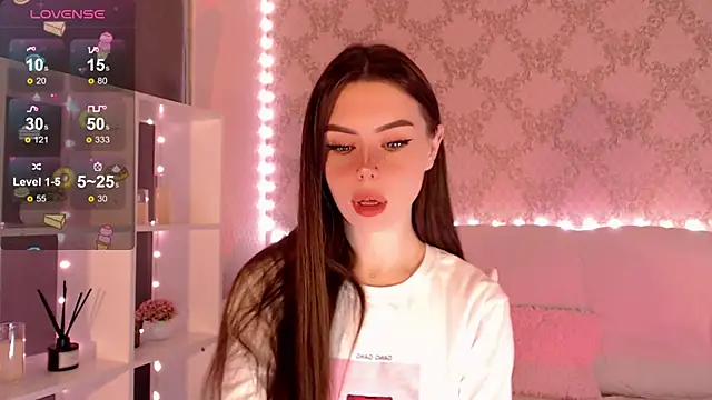 HolyMiax online show from September 14, 2025, 3:38 am