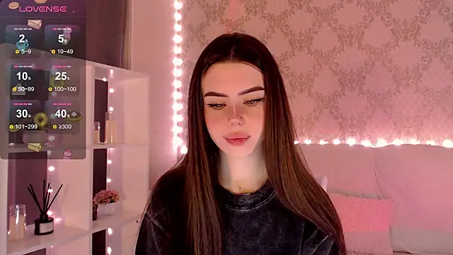 HolyMiax online show from October 17, 2025, 3:31 am