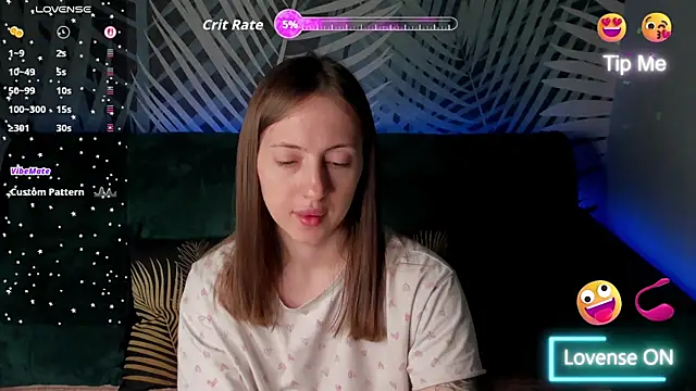 ChristyCrayme online show from April 24, 2026, 10:01 pm