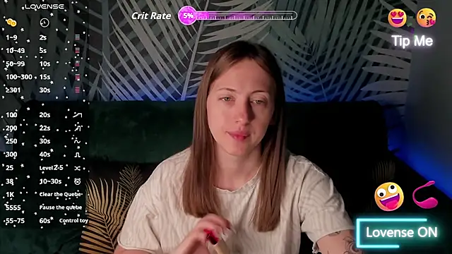 ChristyCrayme online show from May 28, 2026, 10:07 pm