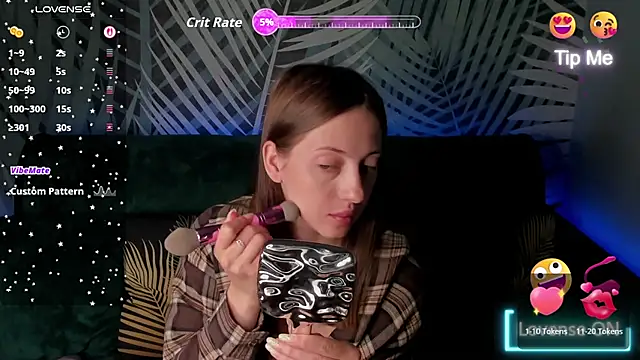 ChristyCrayme online show from May 29, 2026, 10:08 pm