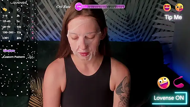 ChristyCrayme online show from July 9, 2026, 10:03 pm