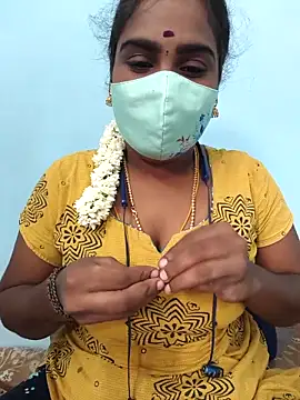 Snapshot of Tamil_riyalini12 chatting on September 24, 2025, 6:06 am Tamil riyalini12 online show from September 24, 2025, 6:06 am