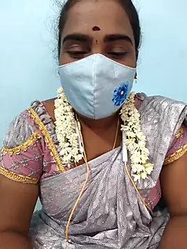 Snapshot of Tamil_riyalini12 chatting on October 31, 2025, 5:52 am Tamil riyalini12 online show from October 31, 2025, 5:52 am